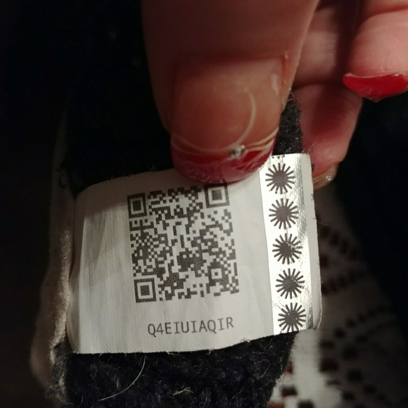 Size 3 Uggs 🎉🎉🎉HOST PICK - Picture 4 of 5